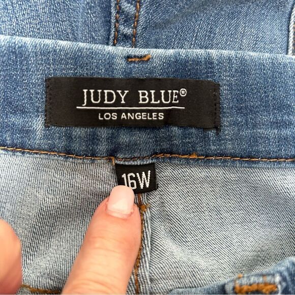 Judy Blue NWT Pull-On‎ Distressed Boyfriend Jegging Style #88369 Size 16W - Picture 2 of 7